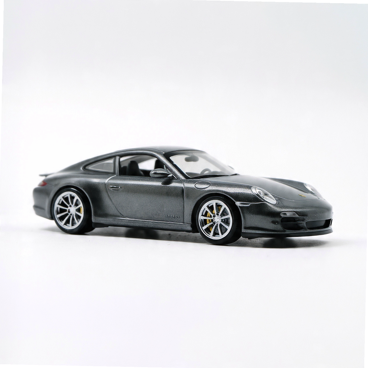 visionhub.click Model Cars Themed Display